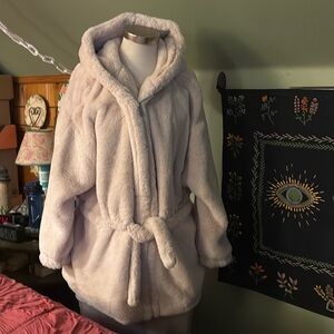 UO Cozy Hooded Faux Fur Full Zip Coat. Women’s Large Oversized. So Soft. Lined.